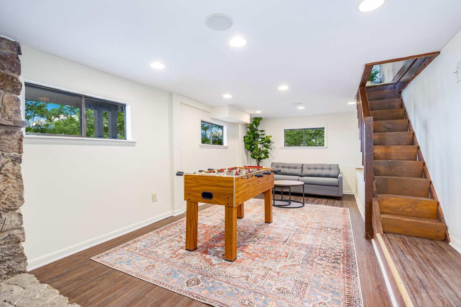 Amazing Views, Hot Tub, Fire Pit, Deck & Fireplace Inwood 外观 照片