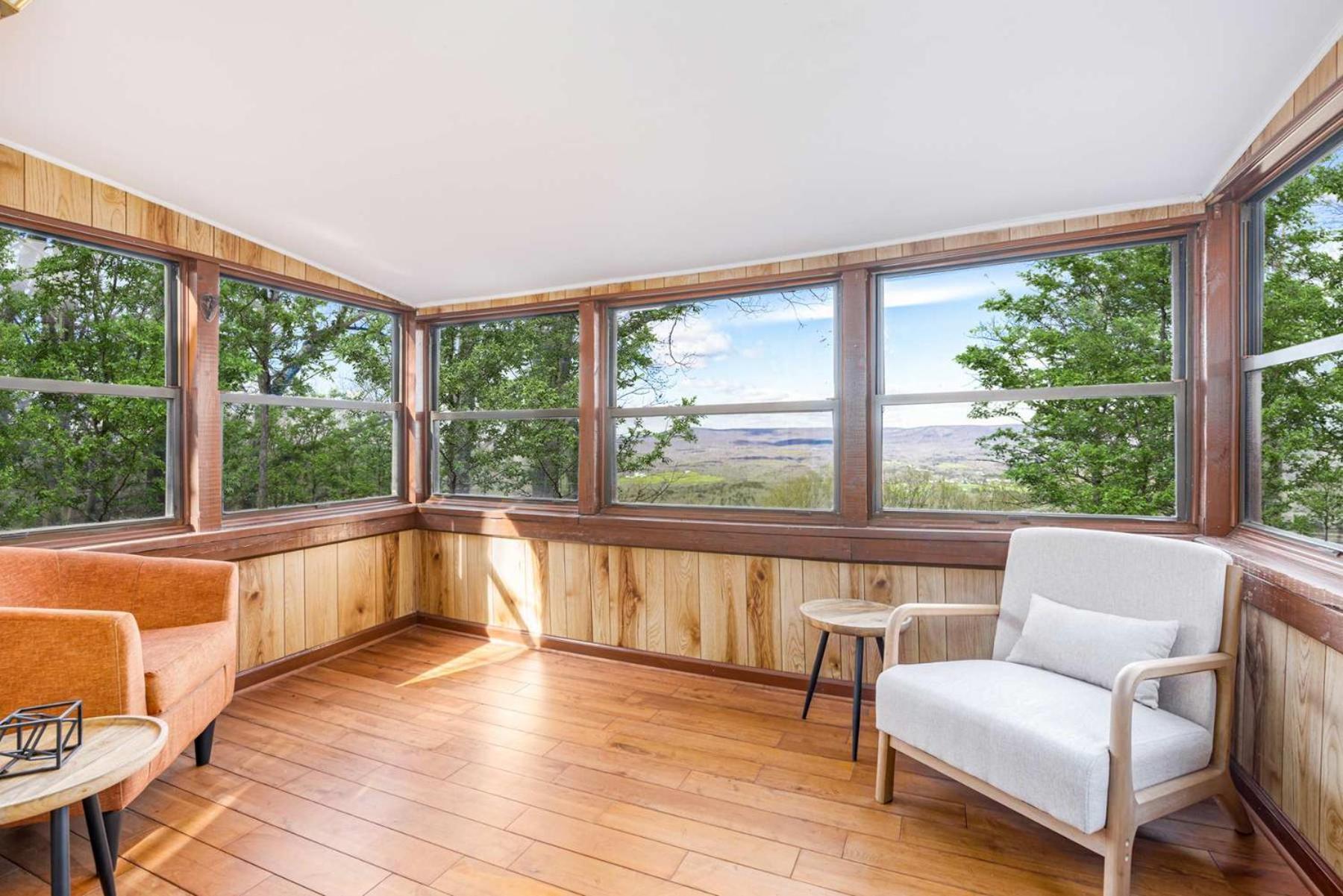 Amazing Views, Hot Tub, Fire Pit, Deck & Fireplace Inwood 外观 照片